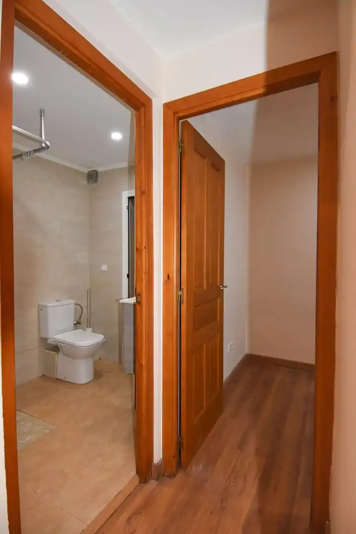 Baño de Piso en venta en Girona