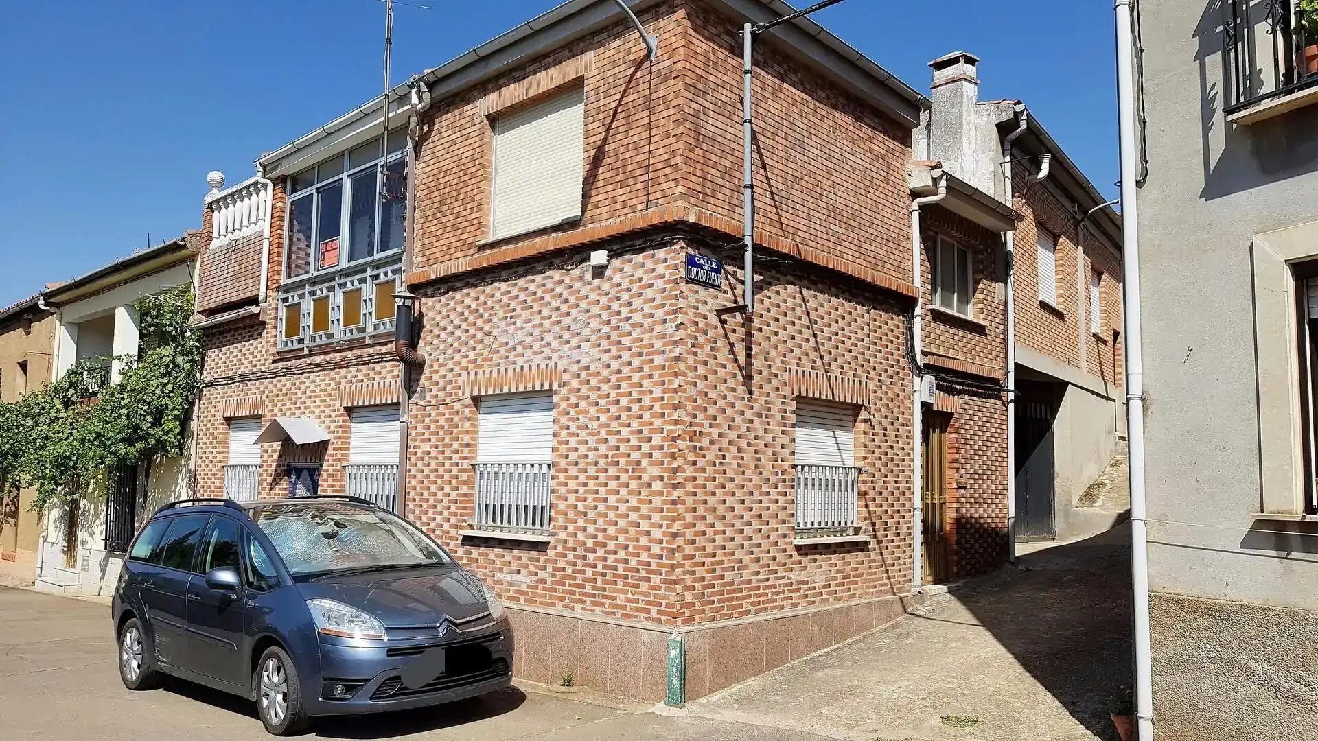 Vista exterior de Casa adosada en venda en Serradilla del Arroyo amb Traster, Moblat i Rentadora