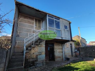 Casa con jardín en venta en A Merca
