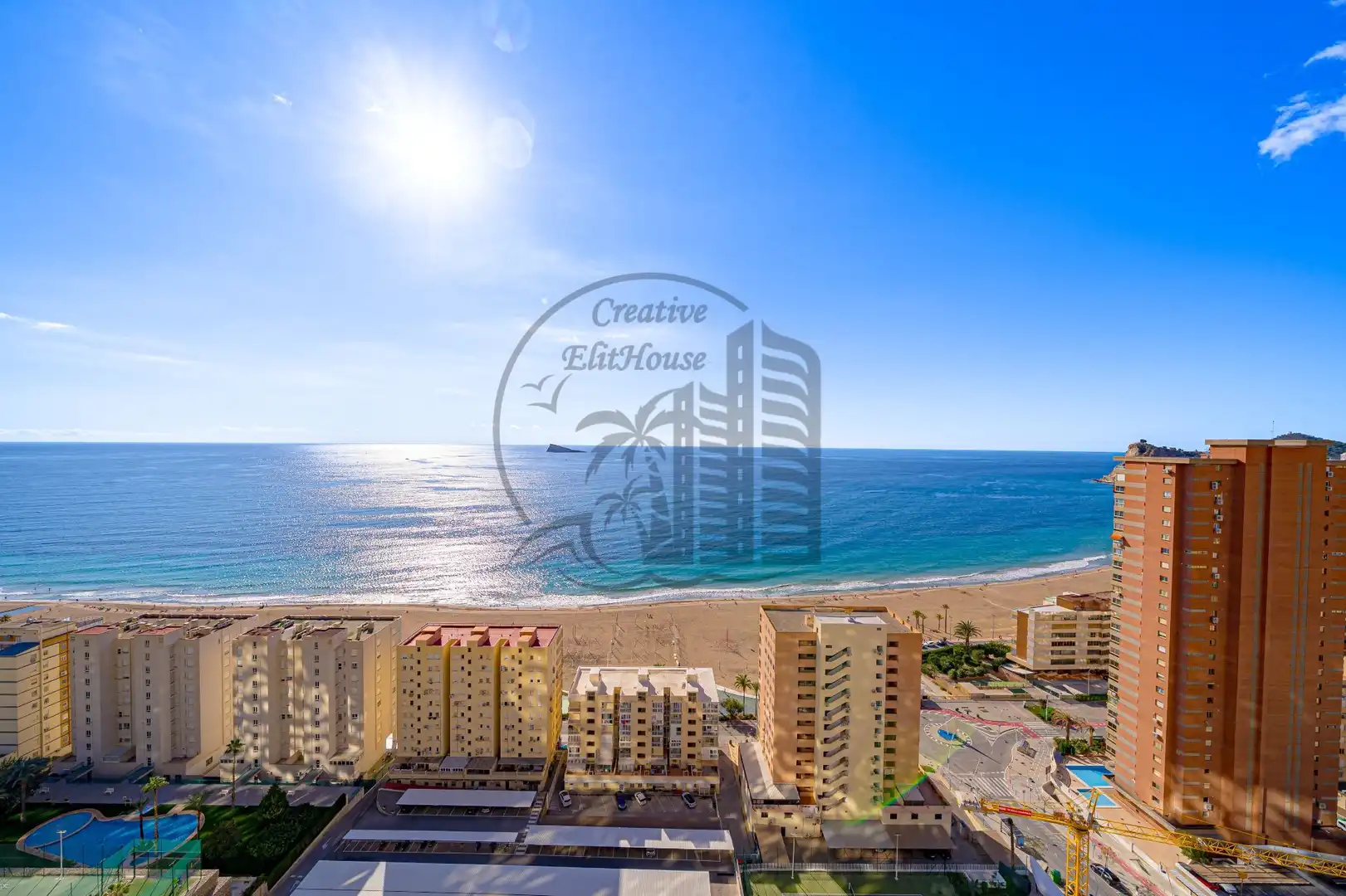 Appartement compact avec piscine à vendre à Carrer de Brasil
