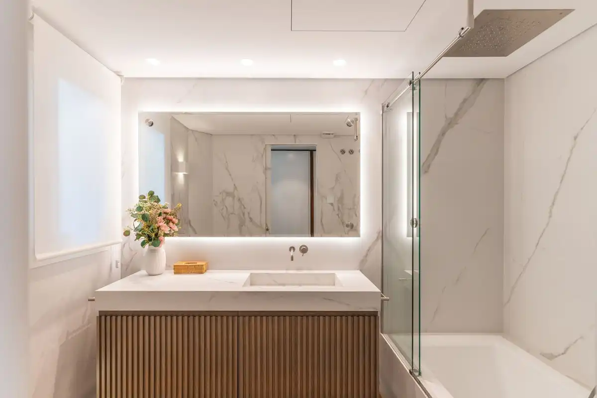 Baño de Apartamento en venta en Milla de Oro