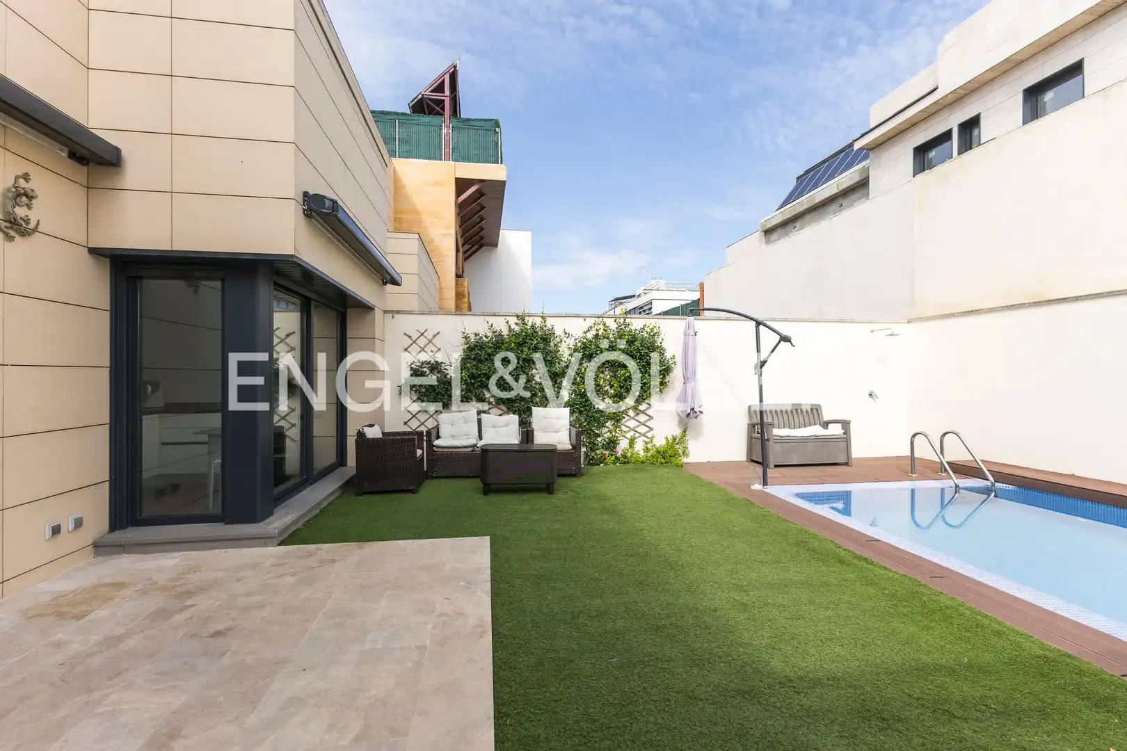 Terrace of Detached homes for rent in Madrid  with Air Conditioner, Heating and Private garden