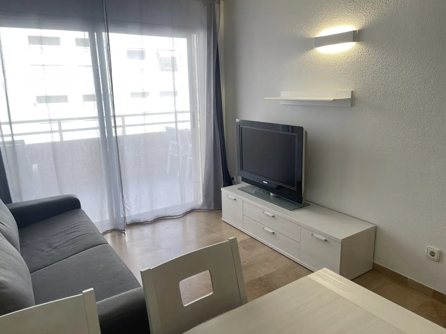 Mini appartamento con piscina in affitto a Passeig de Jaume I 21, imagen 3