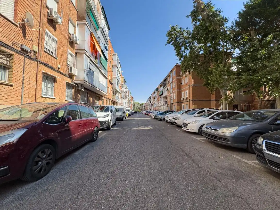 Wohnung zum Verkauf in Reyes Católicos
