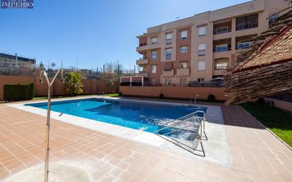 Swimming pool of Flat for sale in  Granada Capital  with Air Conditioner, Heating and Private garden