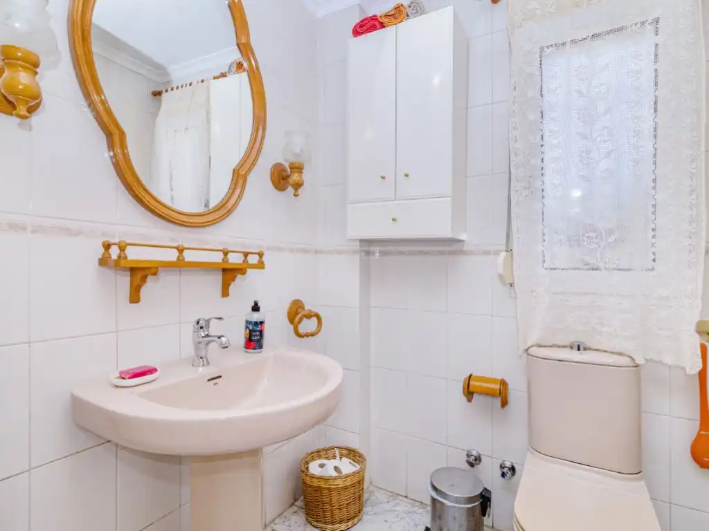 Baño de Casa o chalet en venta en Monachil con Jardín privado, Terraza y Piscina
