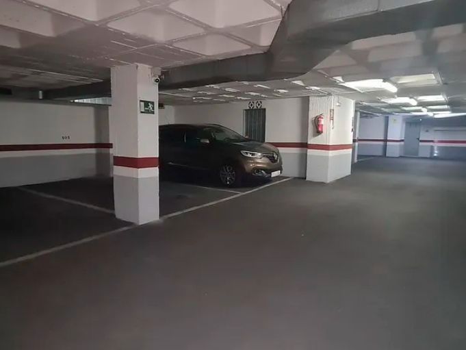 Parkplatz von Garage miete in Albatera mit Alarm