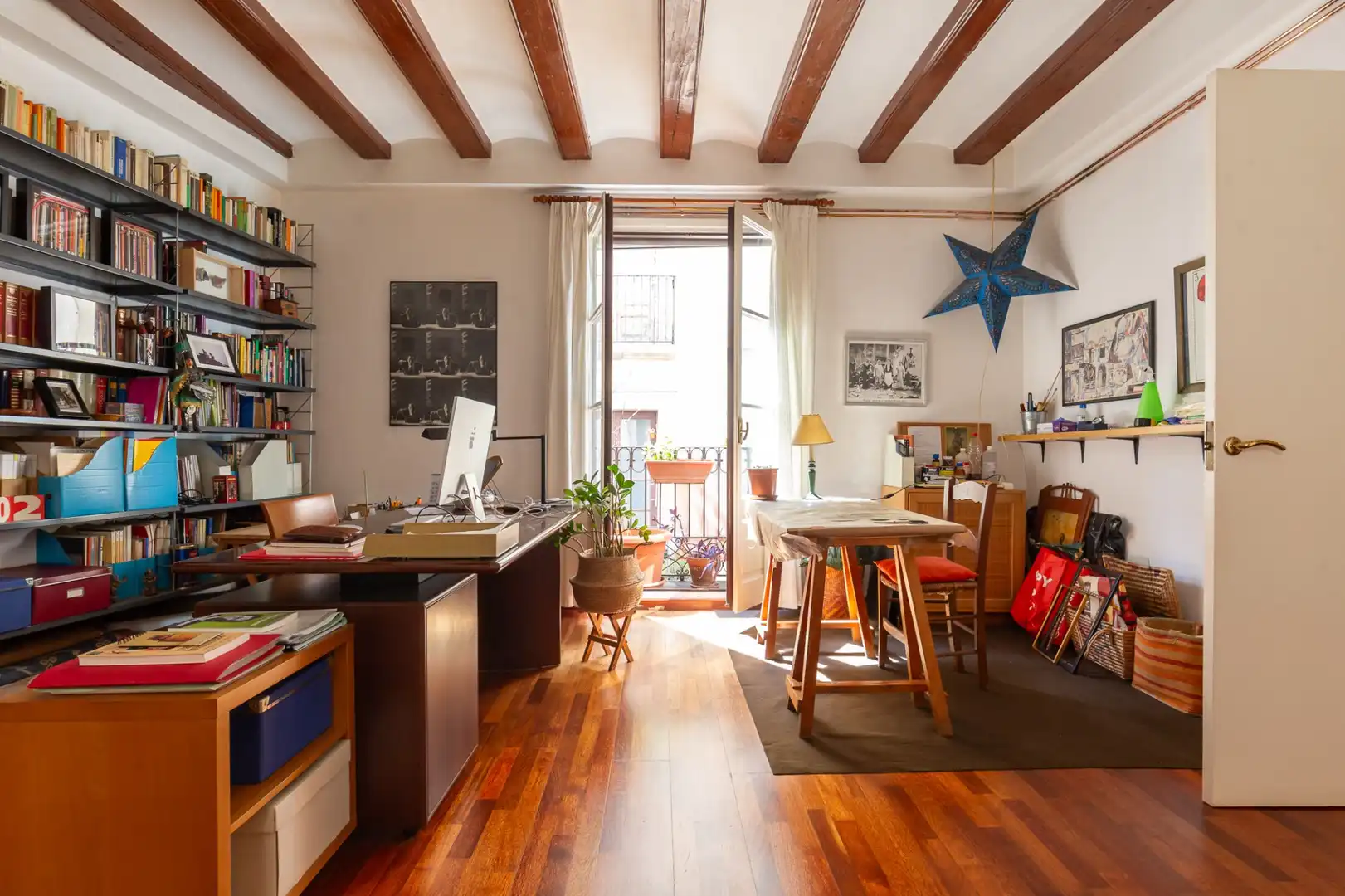 Sala de estar de Piso en venta en Barcelona con Calefacción, Amueblado y Balcón