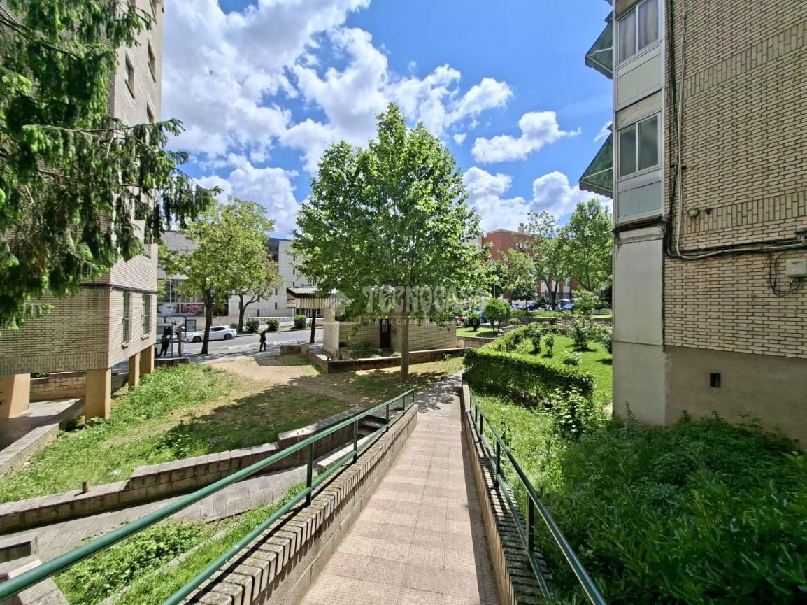 Exterior view of Flat to rent in Guadalajara Capital