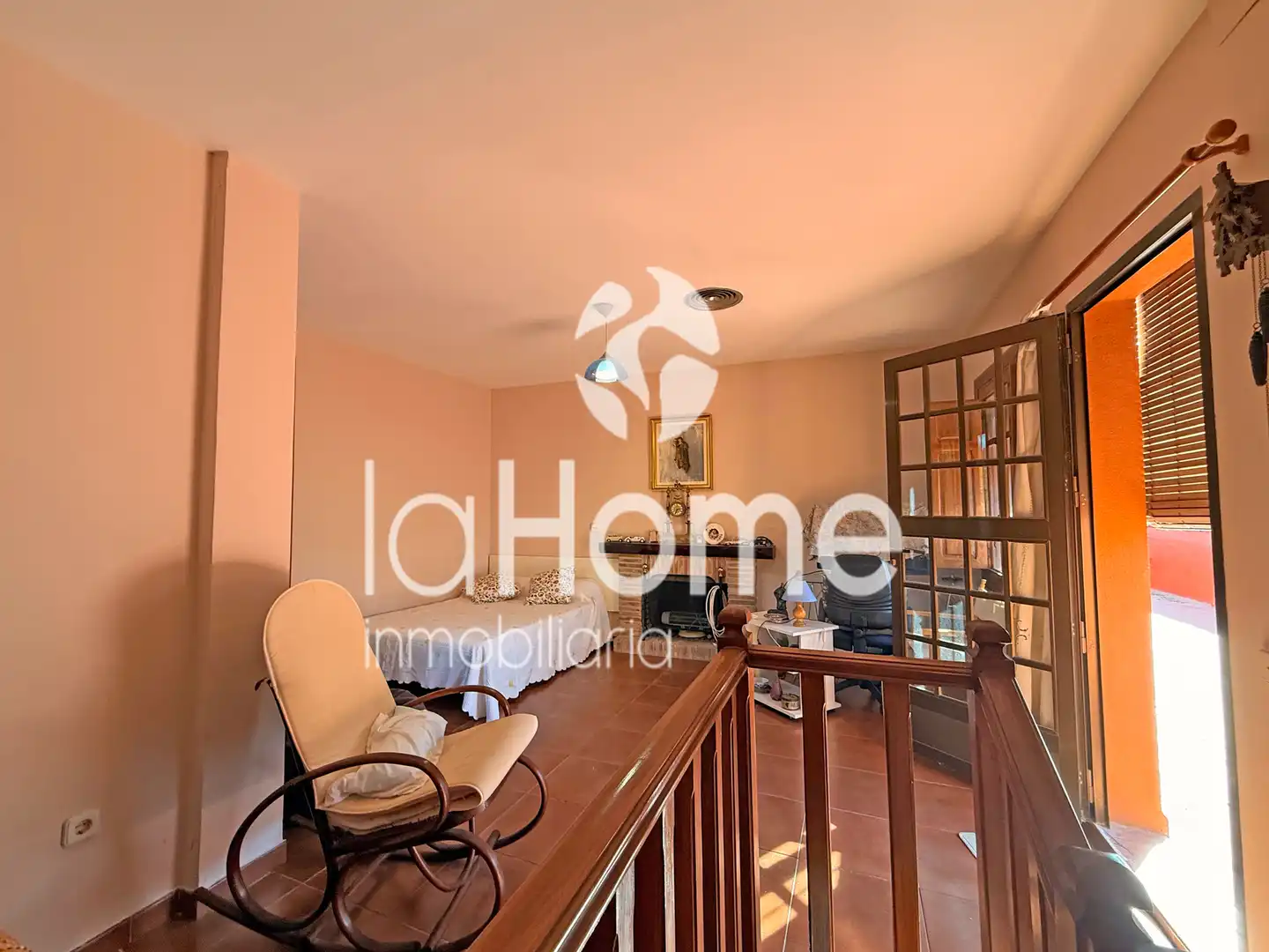 Sala de estar de Casa o chalet en venta en Paterna con Aire acondicionado, Jardín privado y Parquet