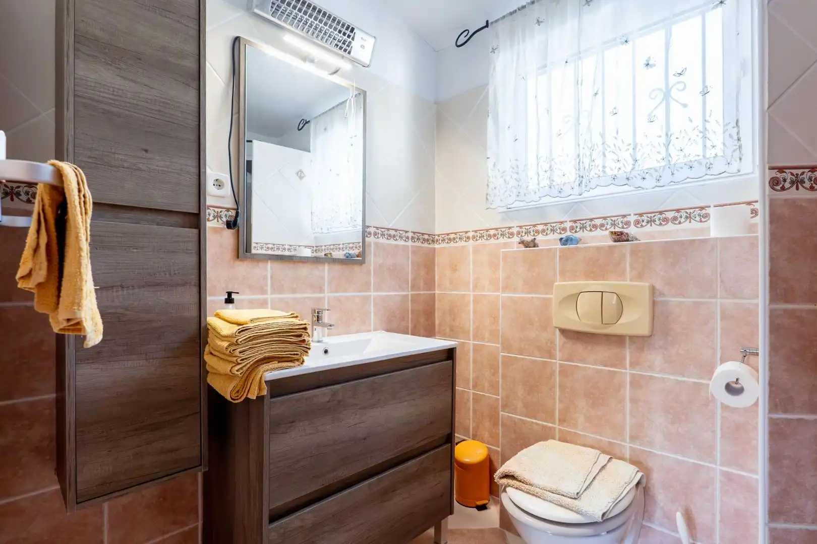 Baño de Casa o chalet en venta en Deltebre con Aire acondicionado, Jardín privado y Terraza