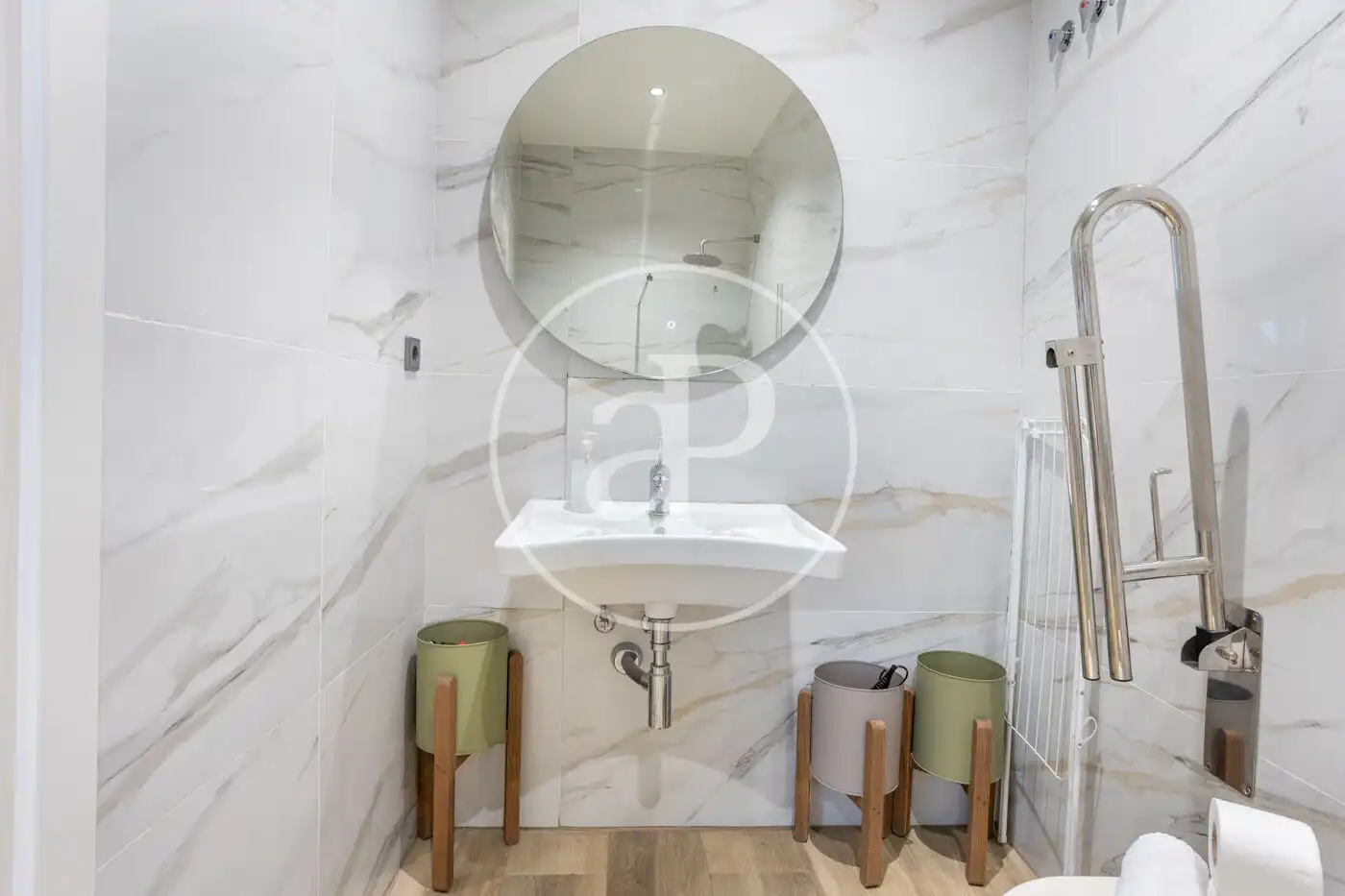Baño de Piso en venta en Valencia con Aire acondicionado, Calefacción y Amueblado