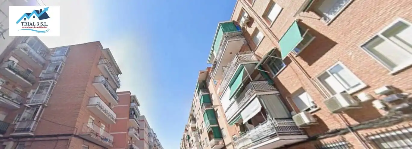Flat for sale in Calle CONCILIO