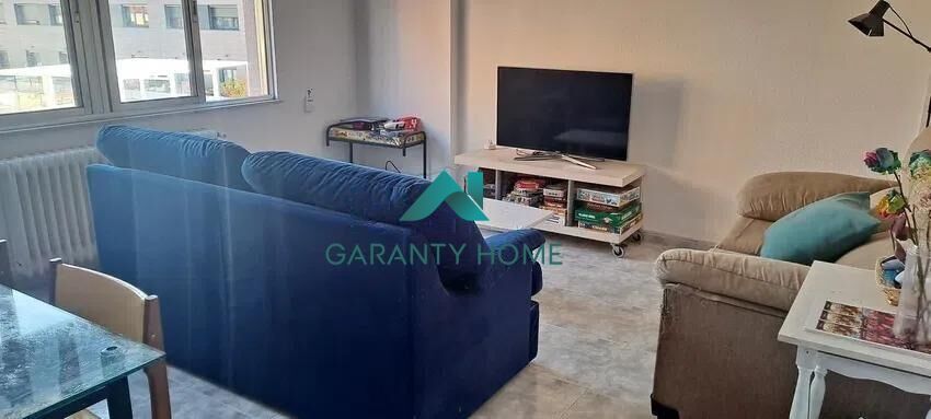 Sala d'estar de Pis de lloguer en Salamanca Capital amb Calefacció i Balcó