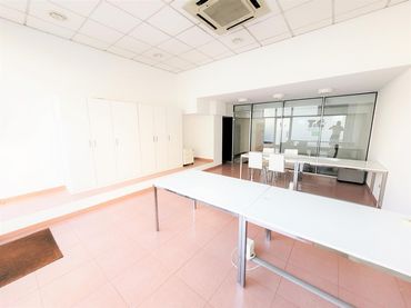 Local comercial en venda a Calle VIRREY ABASCAL