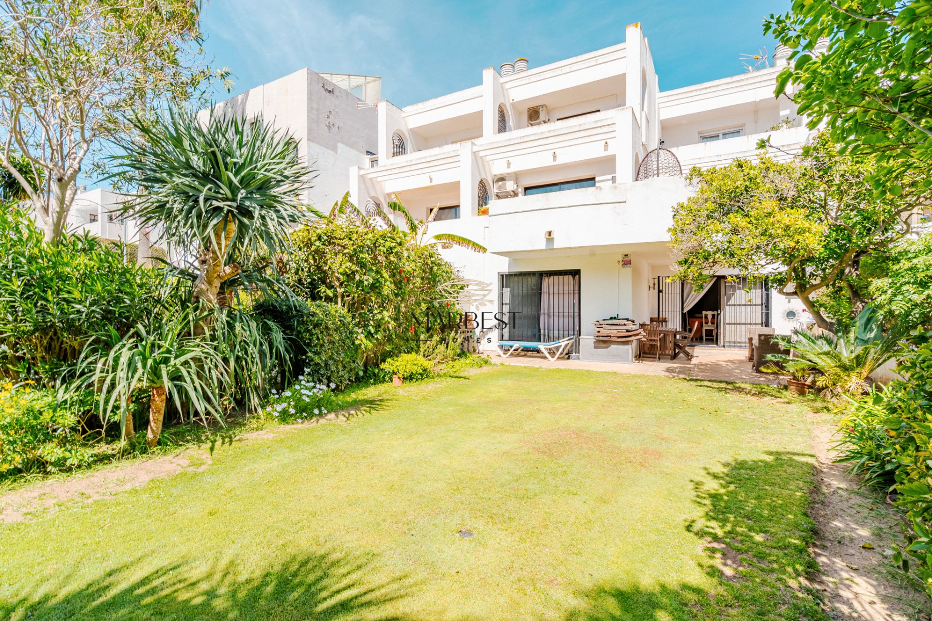 Garden of Flat for sale in Sotogrande  with Air Conditioner, Heating and Private garden