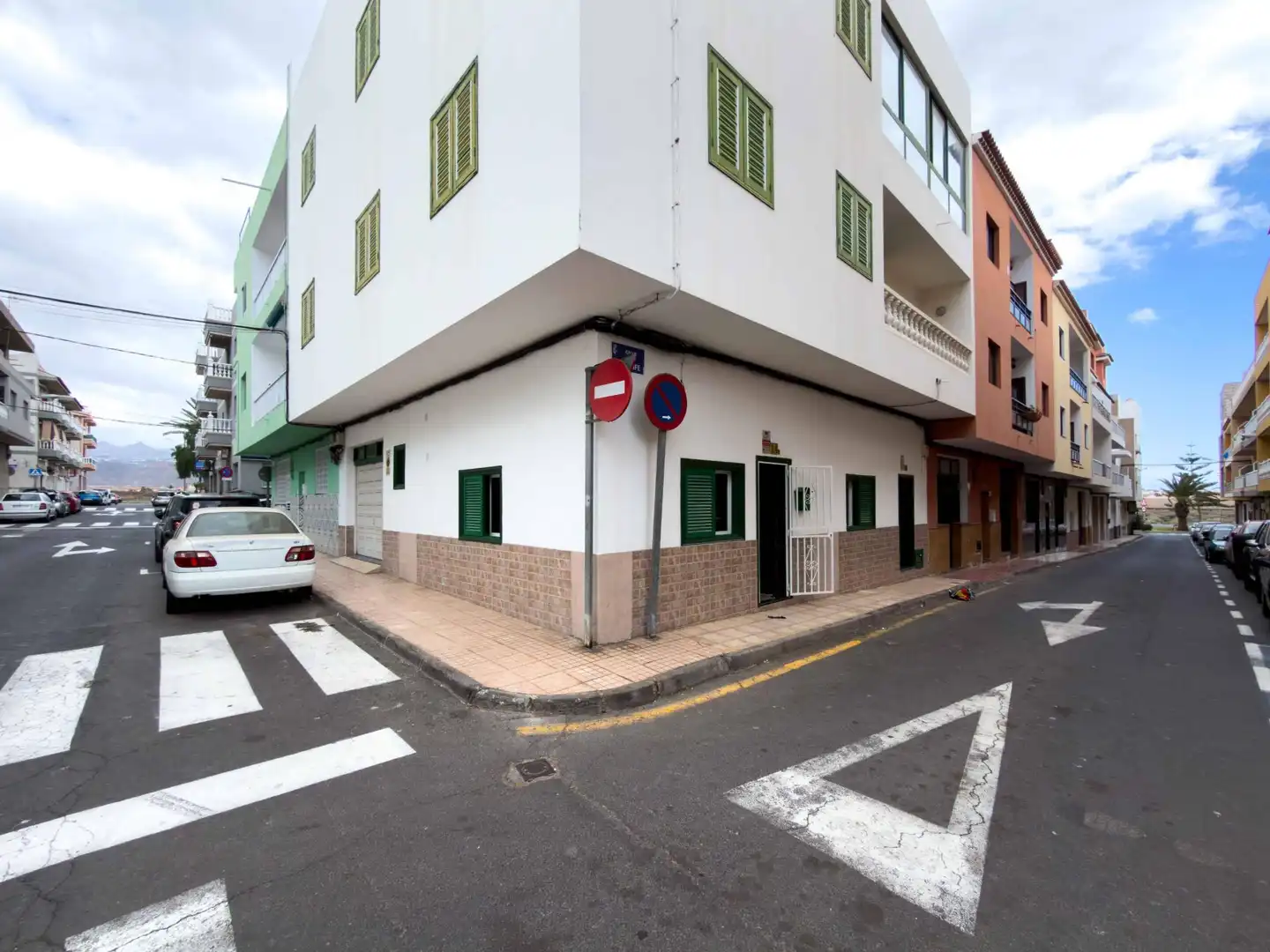 Vista exterior de Planta baja en venta en Arona