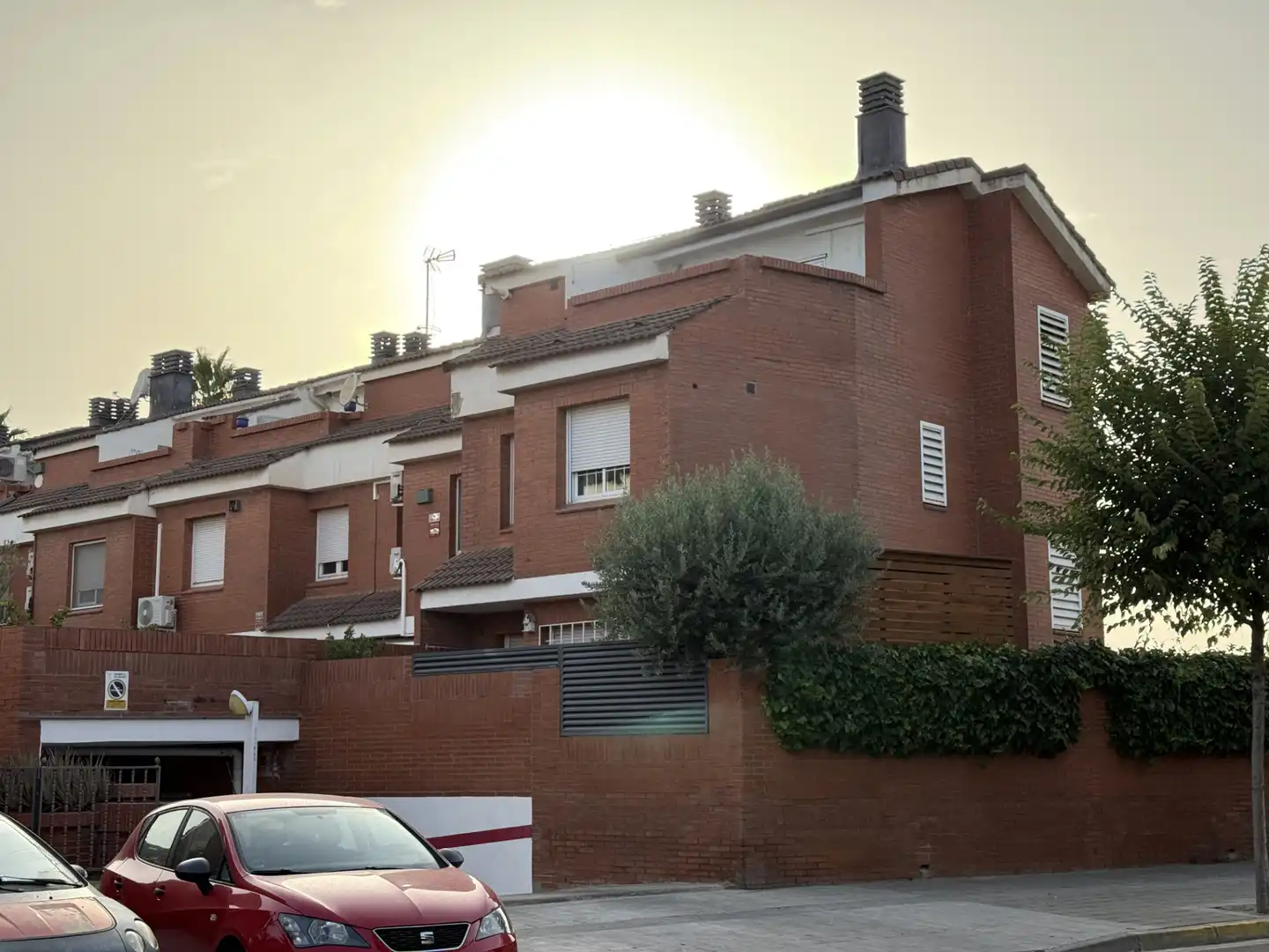 Exterior view of Houses for sale in Sant Joan Despí  with Air Conditioner, Heating and Private garden
