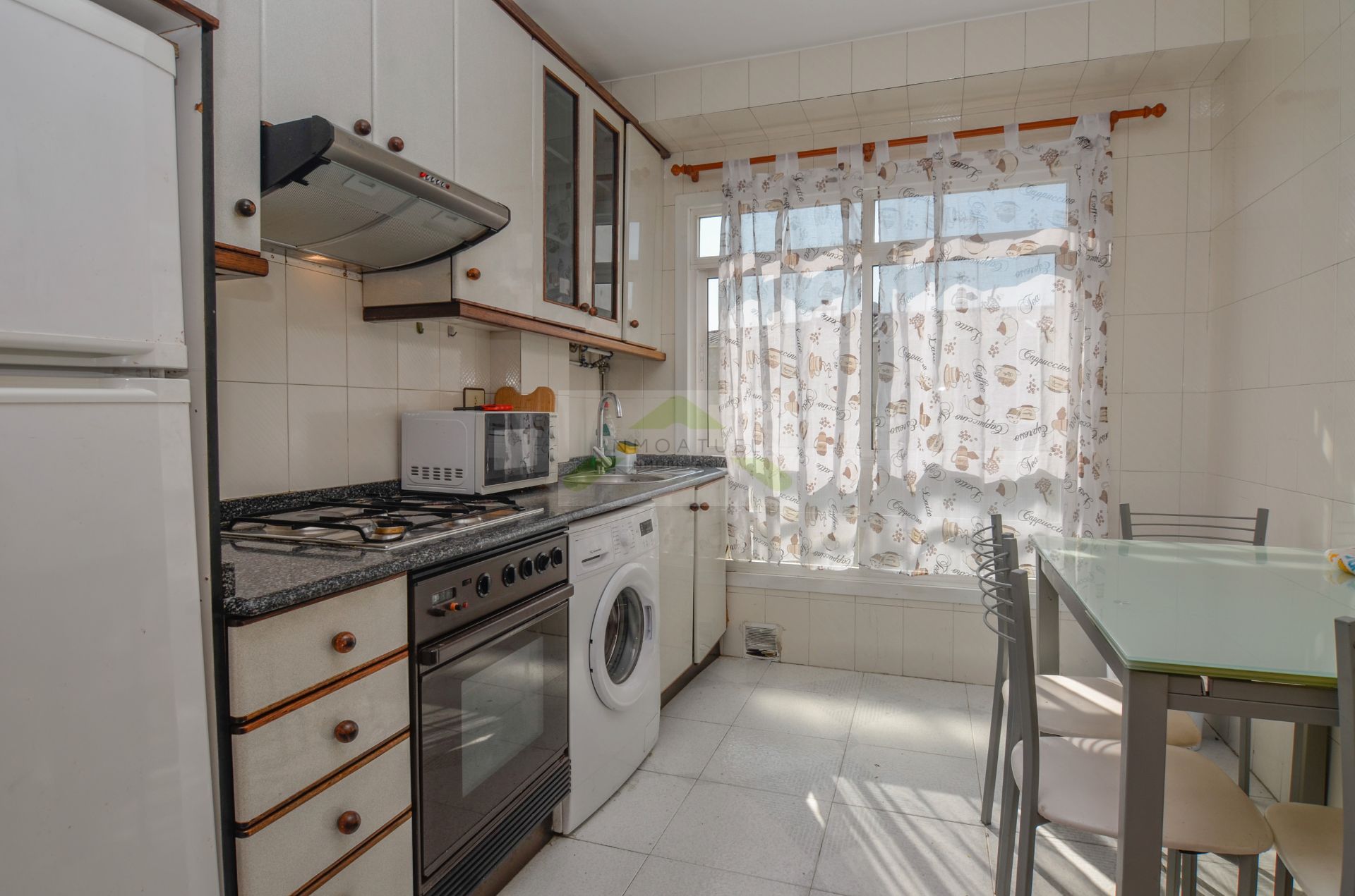 Kitchen of Flat to rent in A Coruña Capital   with Parquet flooring, Furnished and Oven