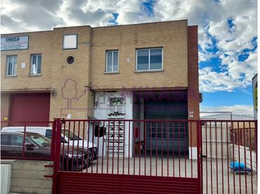Nau industrial en venda a IMPRESORES