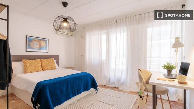 Piso en Alquiler en Campoamor