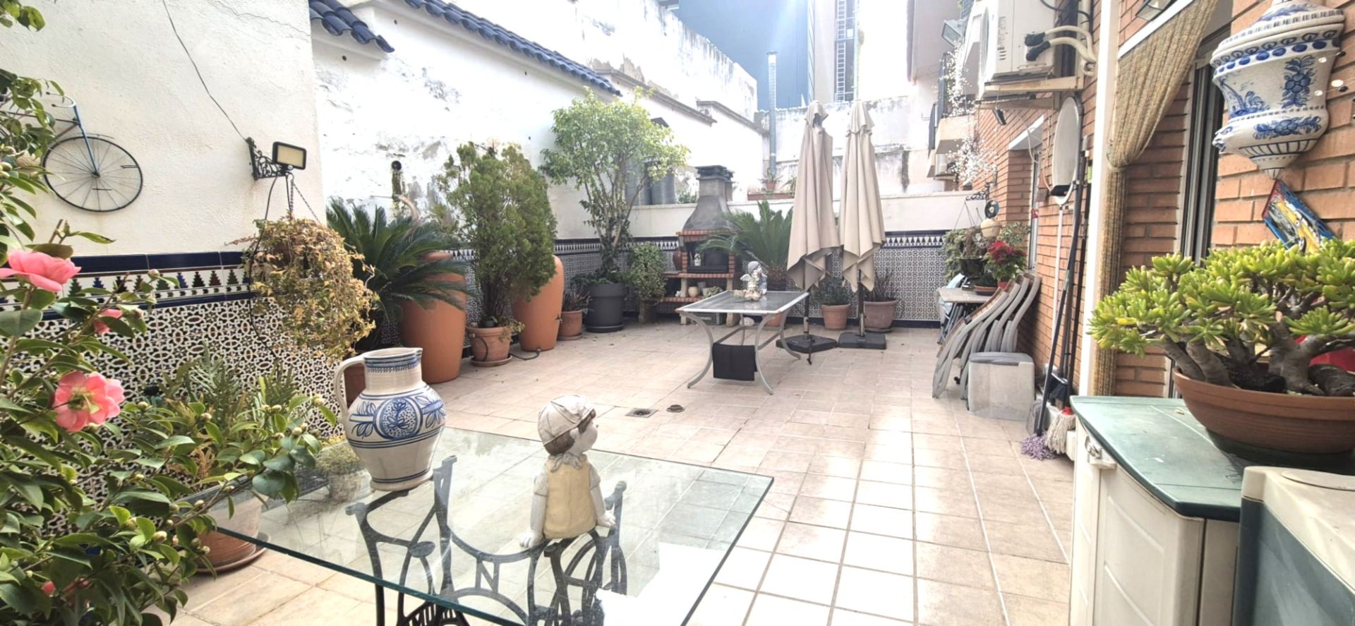 Terrace of Single-family semi-detached for sale in Santa Coloma de Gramenet  with Air Conditioner, Heating and Private garden