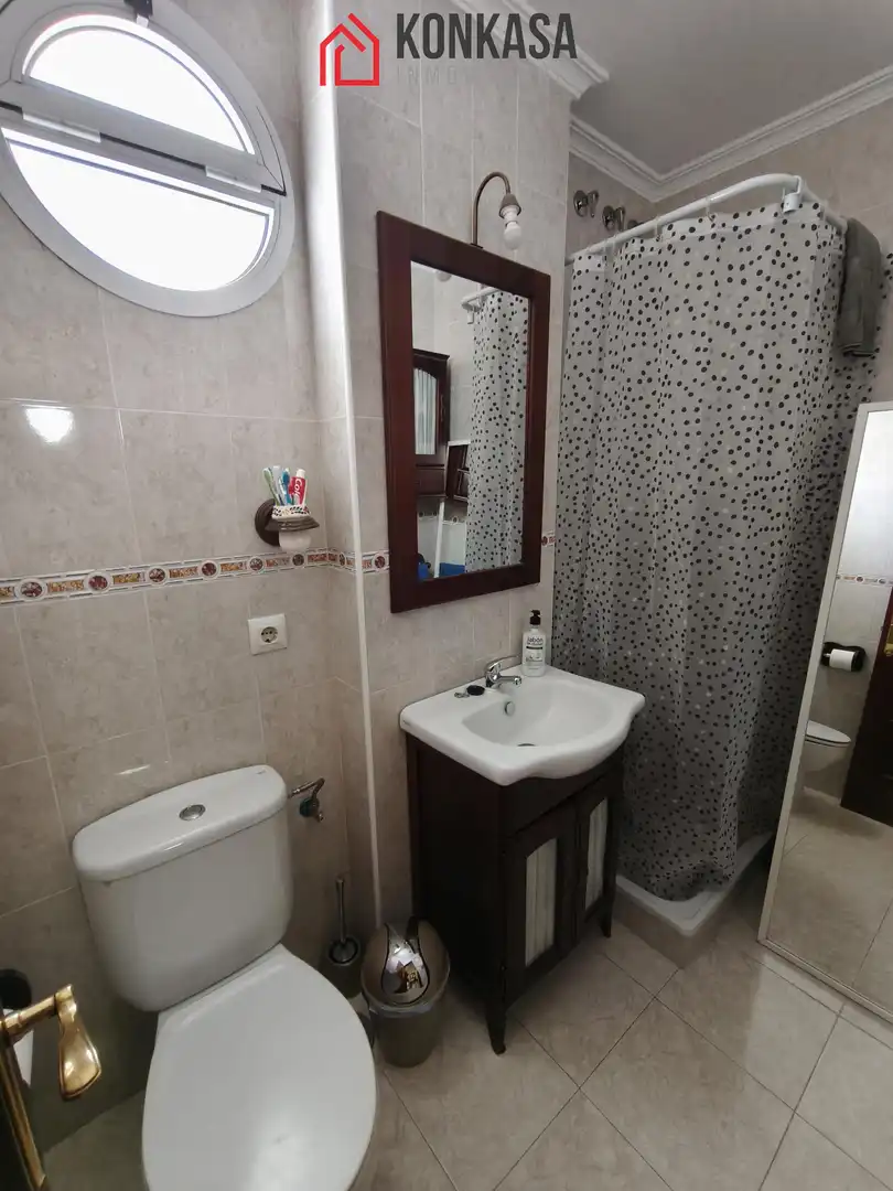 Badezimmer von Haus oder Chalet zum Verkauf in Arcos de la Frontera mit Klimaanlage, Terrasse und Abstellraum