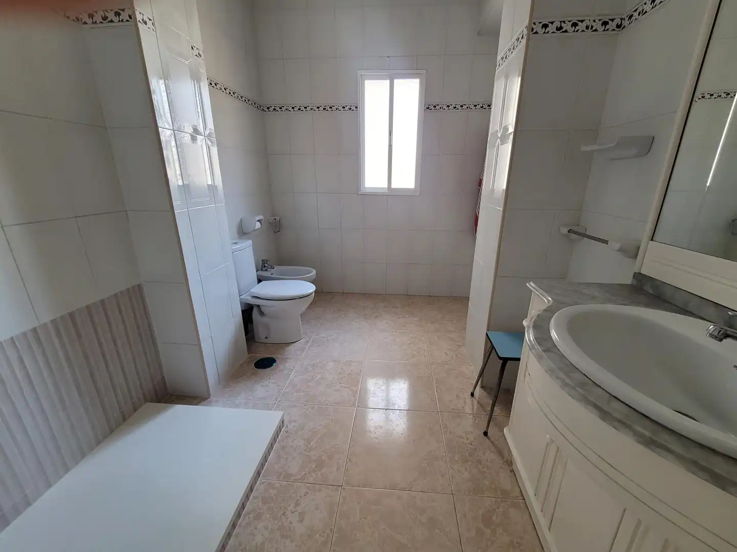 Bany de Pis en venda en Cádiz amb Terrassa i Traster