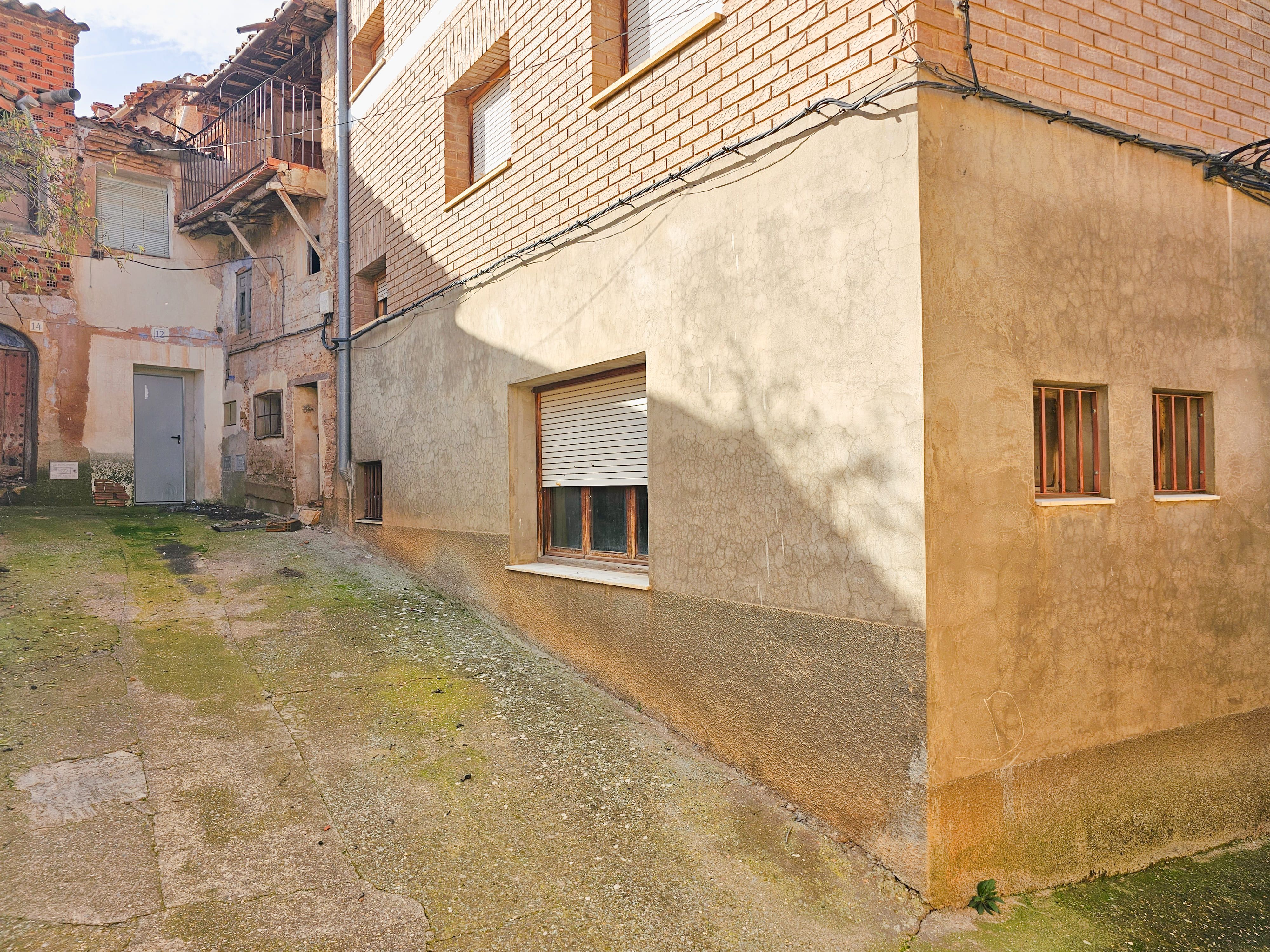 Exterior view of House or chalet for sale in Acered