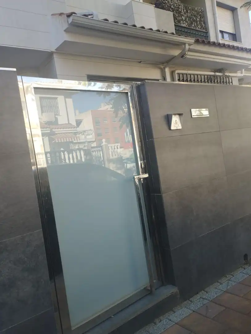 Casa adosada en venda en Casco Urbano