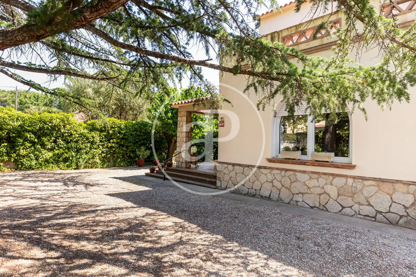 Vista exterior de Casa o xalet en venda en Matadepera amb Aire condicionat, Calefacció i Jardí privat