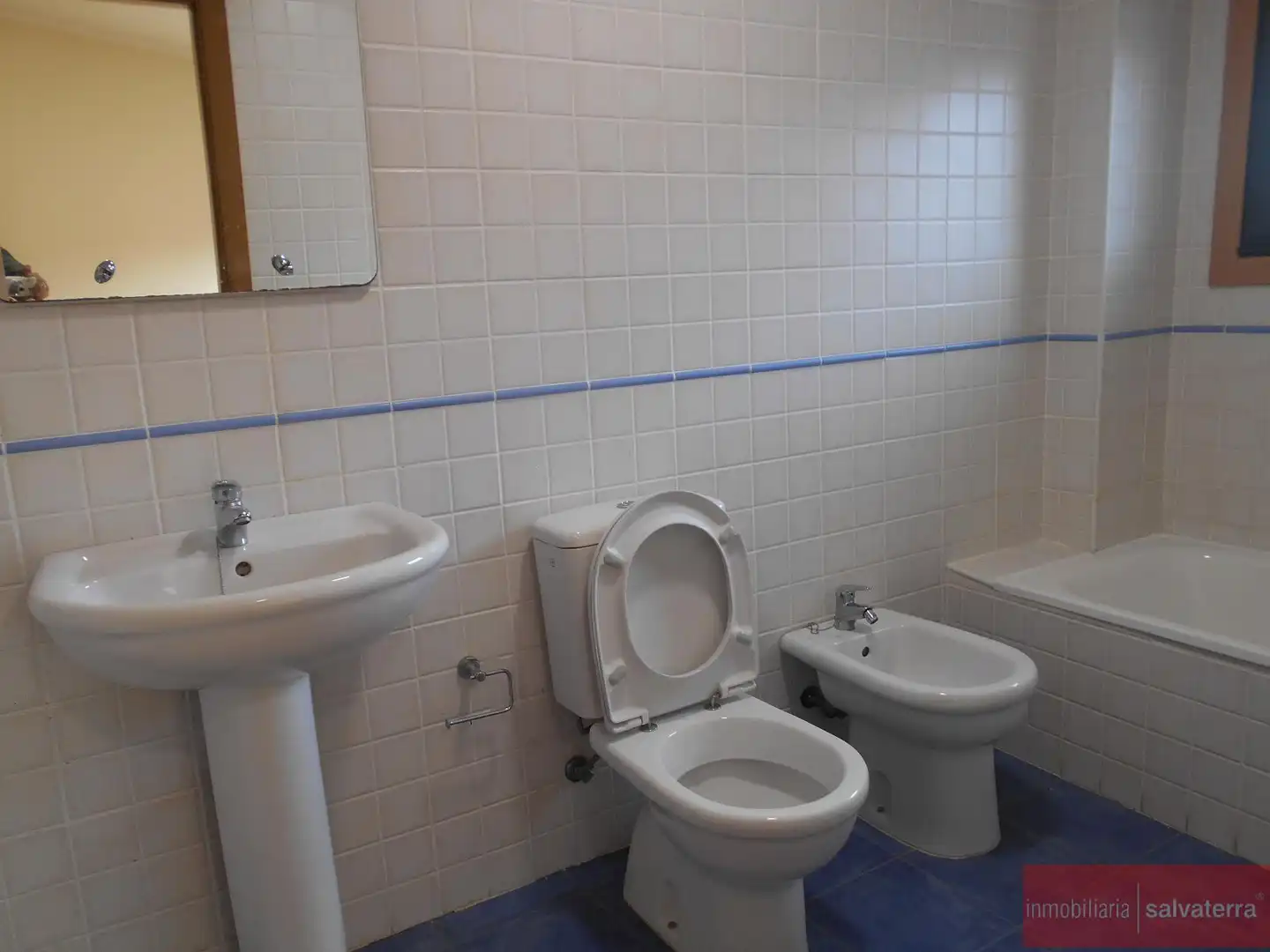Baño de Ático en venta en Salvaterra de Miño con Calefacción, Terraza y Trastero