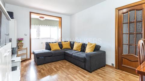 Foto 4 de Apartament en venda a Ciutat Meridiana, Barcelona