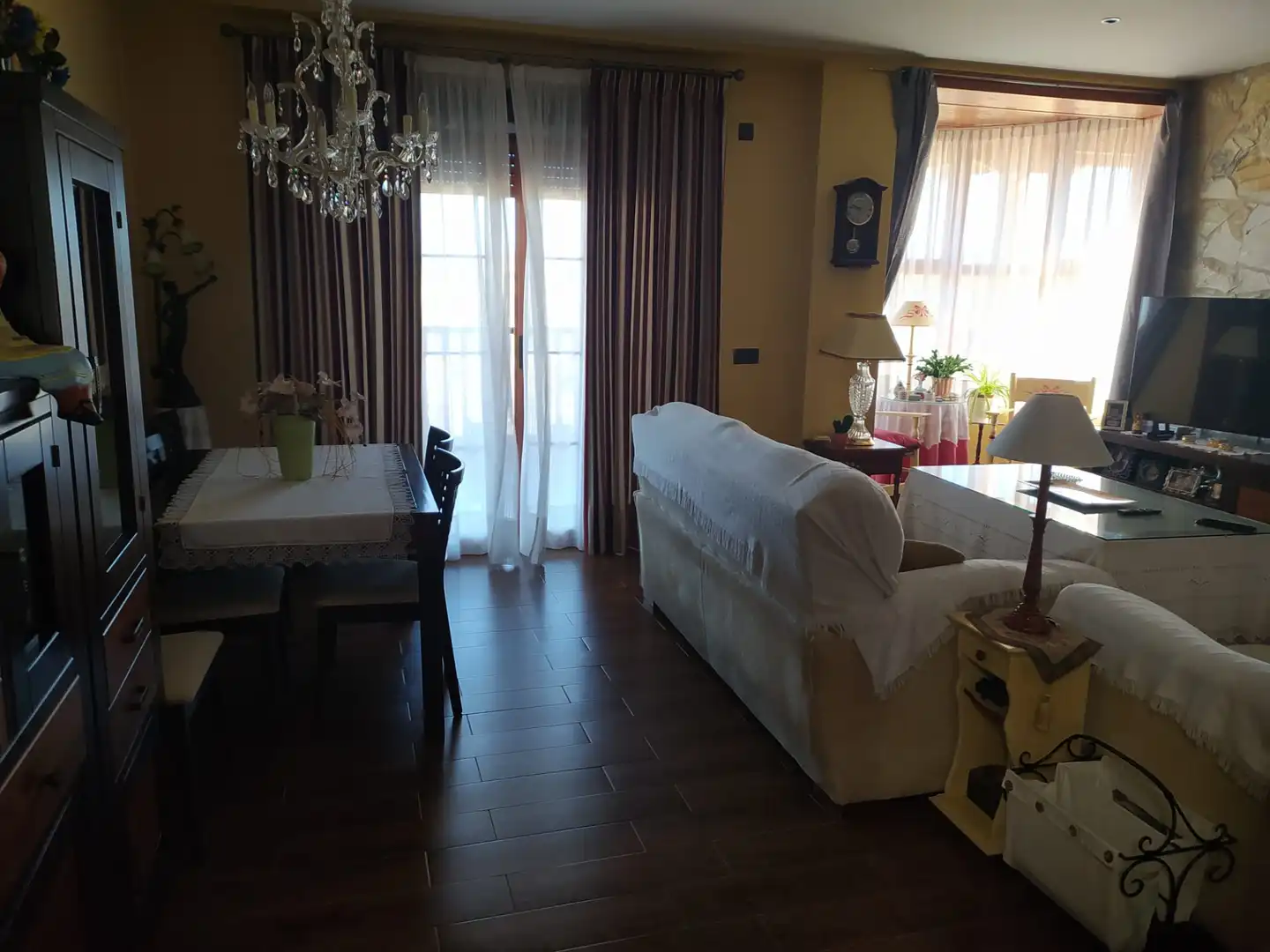 Sala d'estar de Casa o xalet en venda en Villanueva del Río y Minas amb Aire condicionat, Jardí privat i Terrassa
