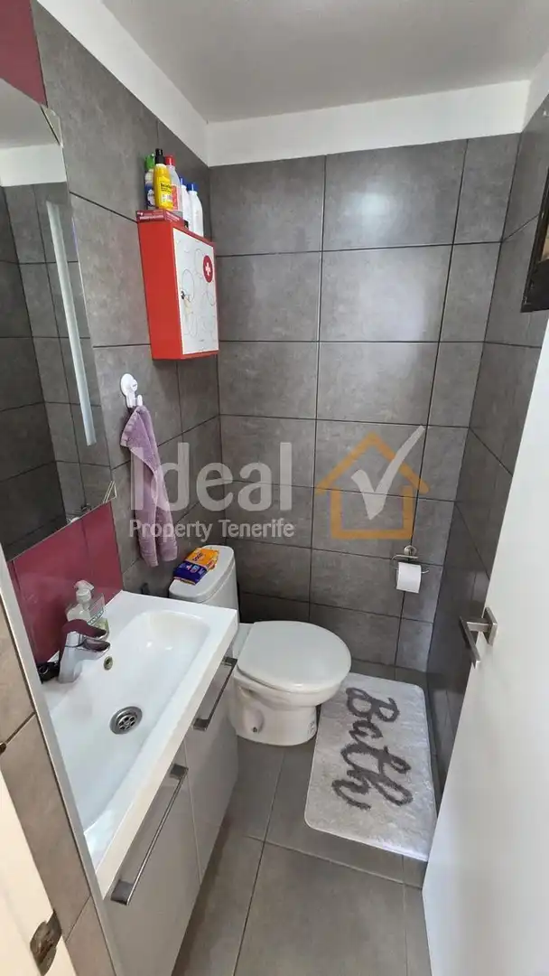 Baño de Casa adosada en venta en Santiago del Teide con Terraza, Amueblado y Piscina comunitaria