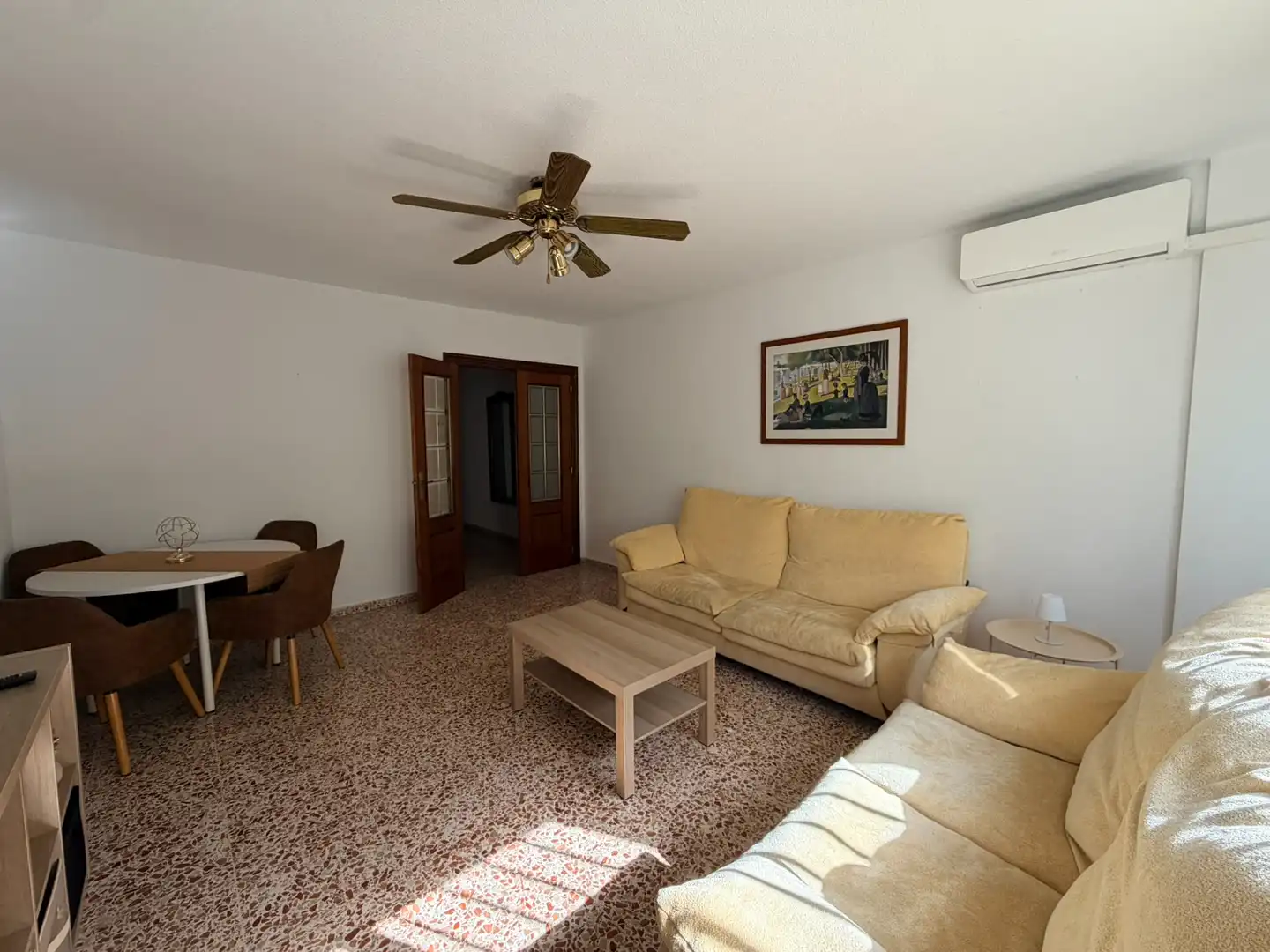Sala de estar de Piso de alquiler en Cartagena con Aire acondicionado, Terraza y Amueblado