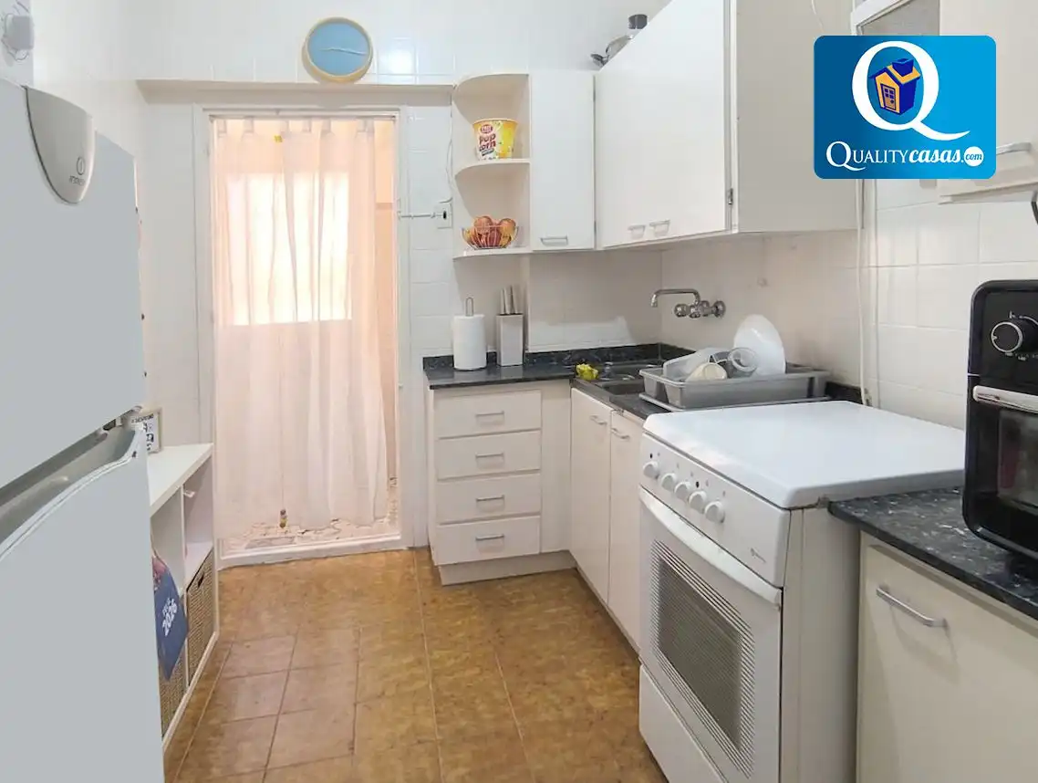 Cuina de Apartament en venda en Elche / Elx amb Balcó