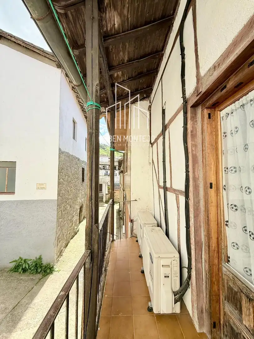 Vista exterior de Casa o xalet de lloguer en San Esteban de la Sierra amb Aire condicionat, Calefacció i Terrassa