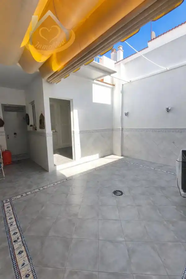 Casa adosada en venta en Lepe