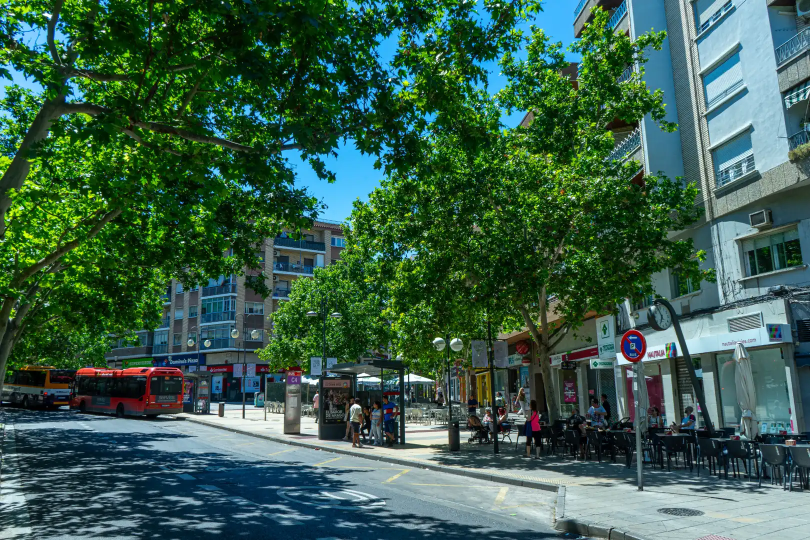 Exterior view of Flat for share in Zaragoza  with Air Conditioner, Heating and Private garden