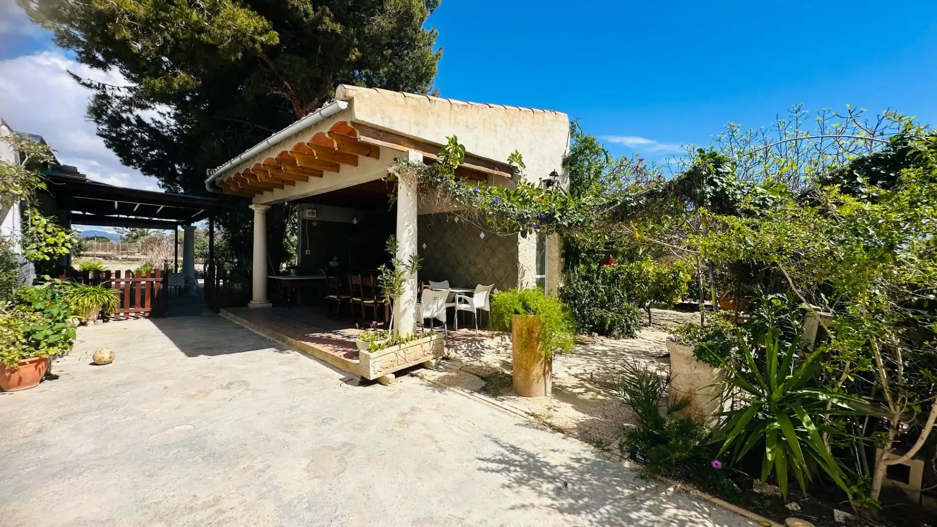 Casa o xalet en venda en Elche / Elx amb Jardí privat, Traster i Piscina