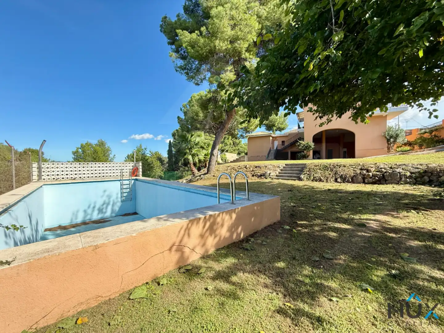 Jardí de Casa o xalet en venda en Riba-roja de Túria amb Aire condicionat, Calefacció i Jardí privat