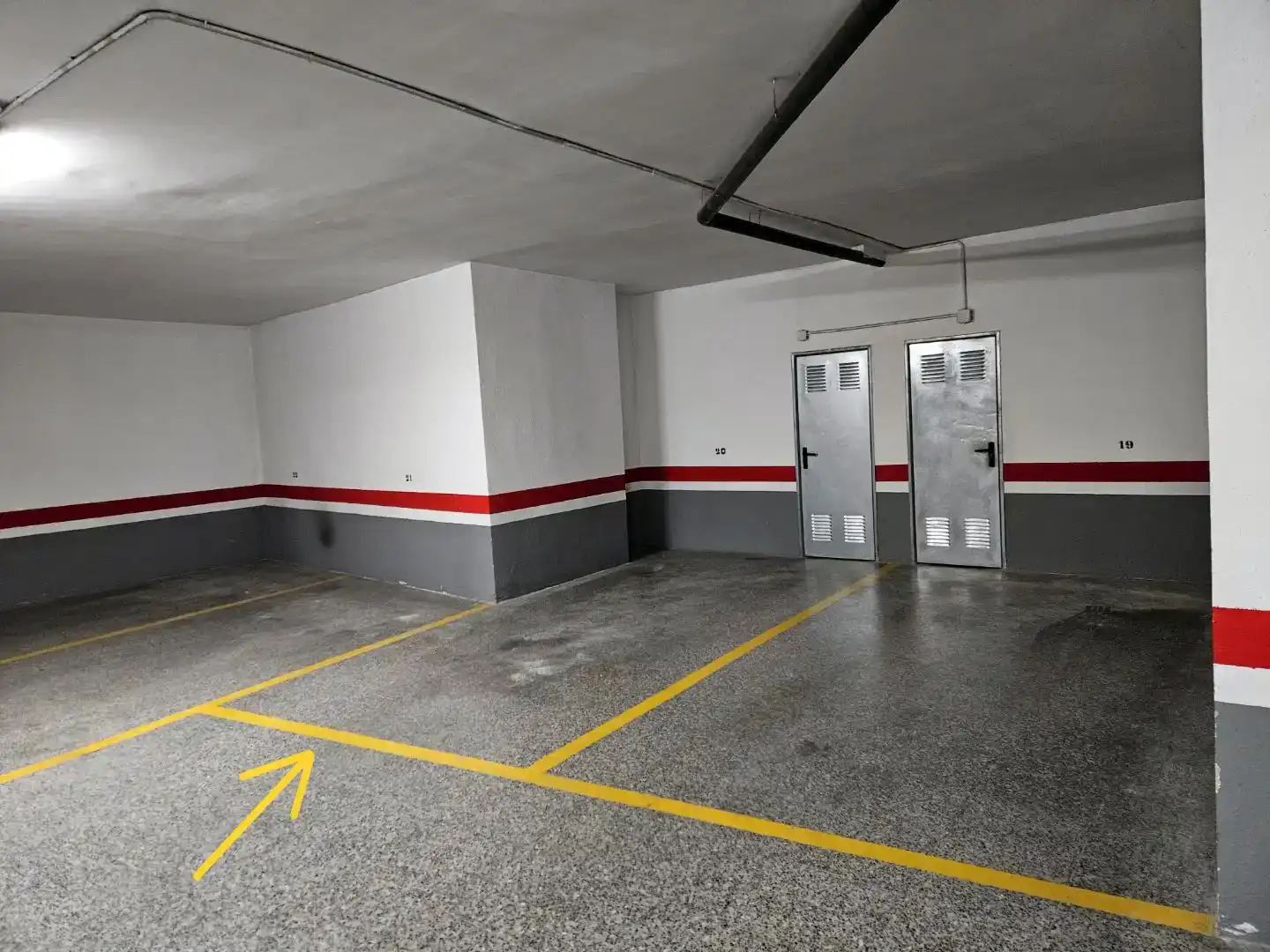Parkplatz von Wohnung zur Miete in  Jaén Capital mit Klimaanlage und Balkon