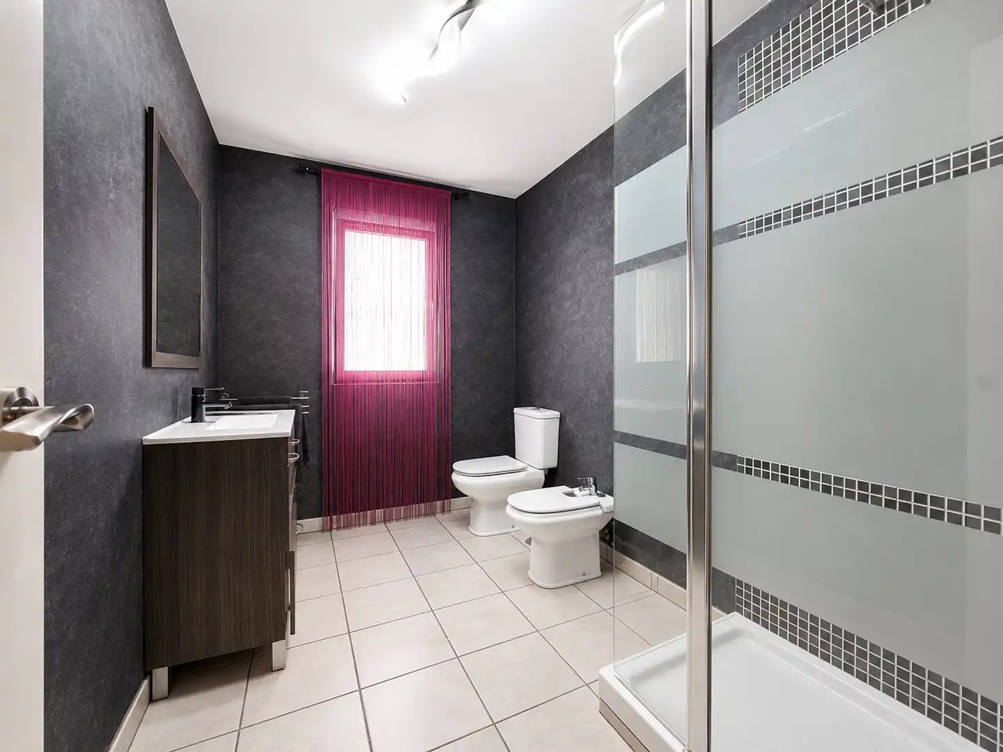 Baño de Casa o chalet en venta en Nuevo Baztán con Aire acondicionado, Calefacción y Jardín privado