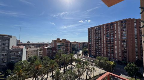 Foto 2 von Wohnung zum Verkauf in Plaça de Trafalgar, Llefià, Badalona