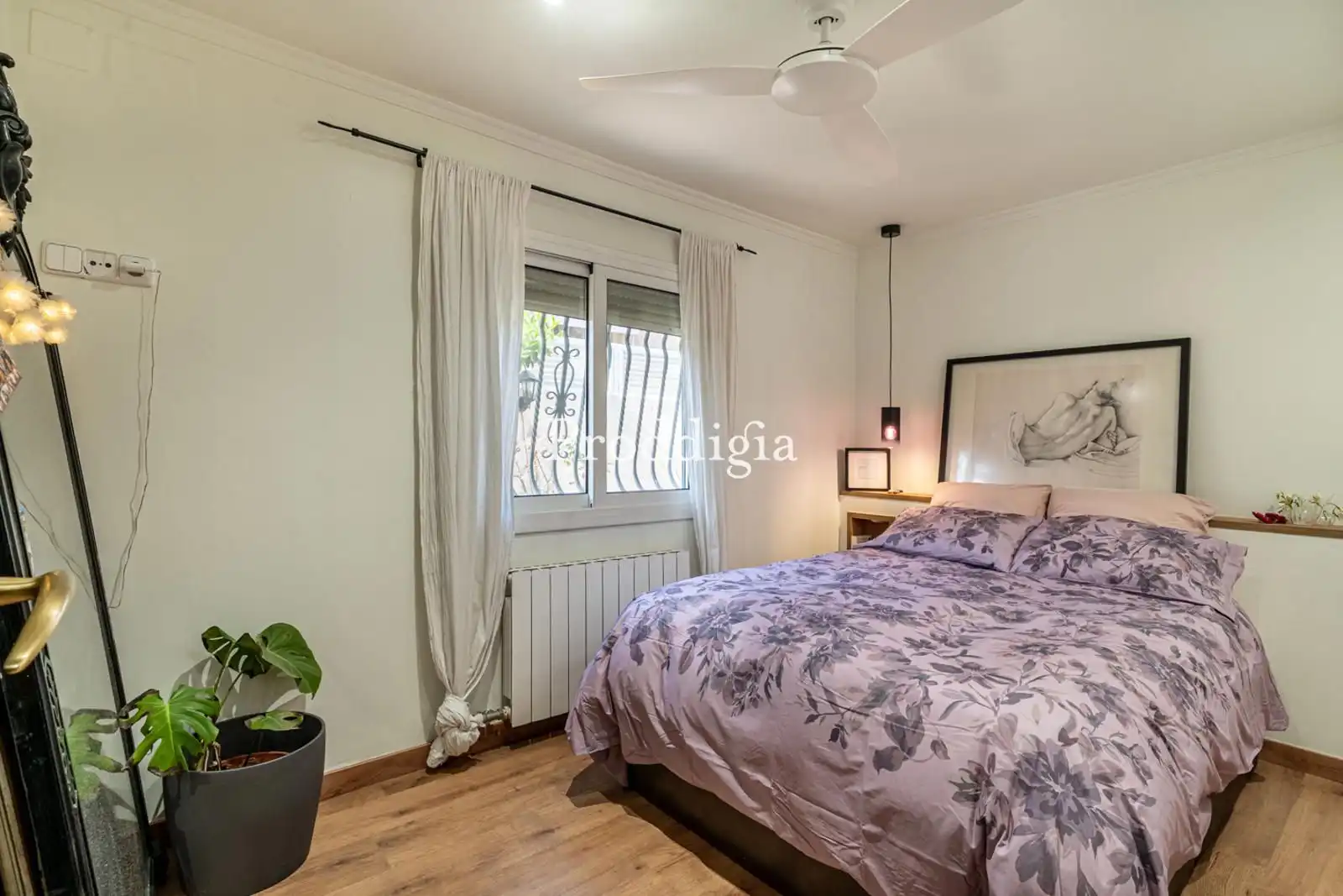 Bedroom of Houses for sale in Cerdanyola del Vallès  with Air Conditioner, Heating and Terrace