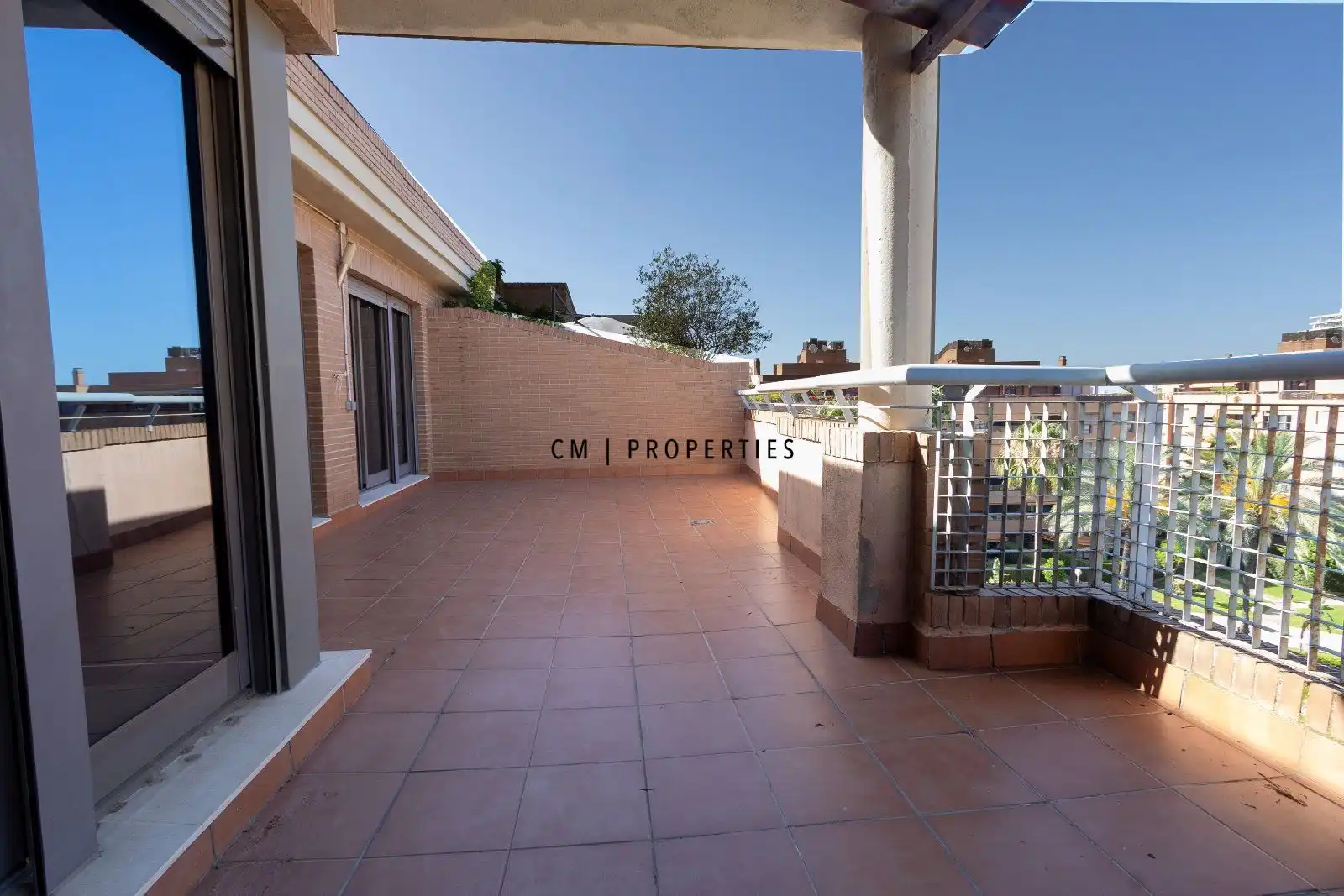Terraza de Ático de alquiler en Valencia con Aire acondicionado, Calefacción y Trastero
