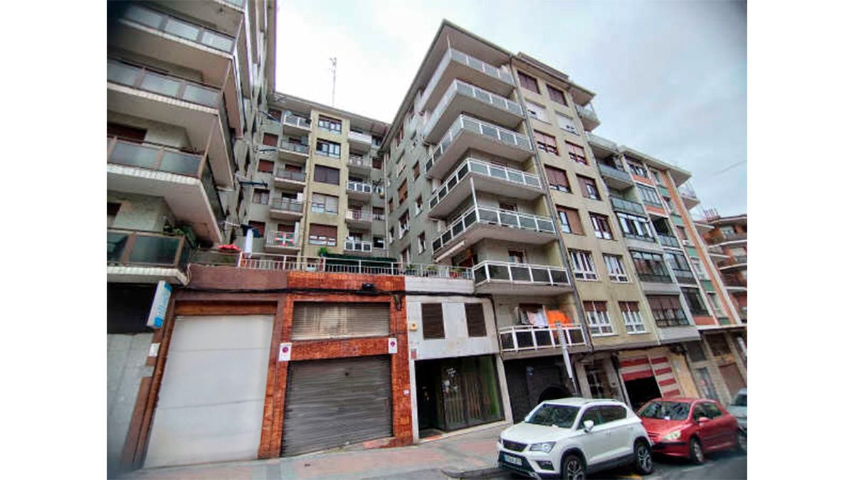 Vista exterior de Local en venda en Santurtzi 