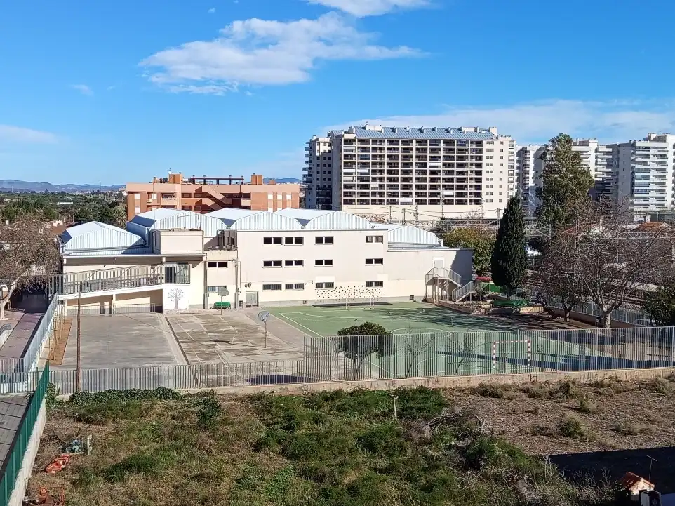 Vista exterior de Dúplex en venda en Oropesa del Mar / Orpesa amb Aire condicionat, Terrassa i Balcó