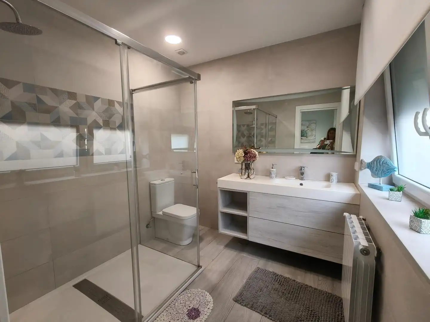 Bathroom of Flat for rent in Cartes  with Heating and Furnished